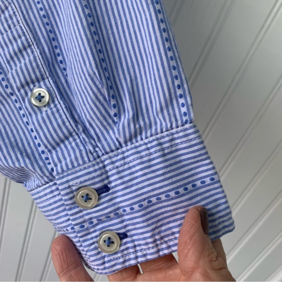 Talbots Ladies (2X) Collared, Button Up, Light Blue Striped Shirt - Picture 6 of 7